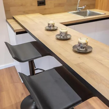 Apartment Spacious Citycenter New Bazaar Tirana