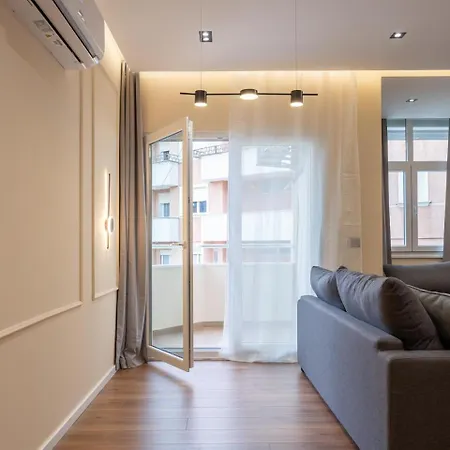 Apartment Spacious Citycenter New Bazaar Tirana