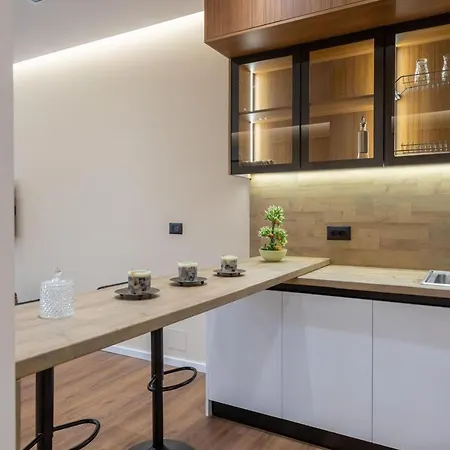 Apartment Spacious Citycenter New Bazaar *