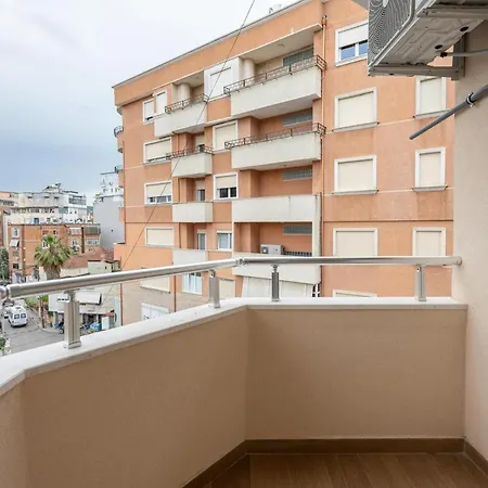 Apartment Spacious Citycenter New Bazaar Tirana